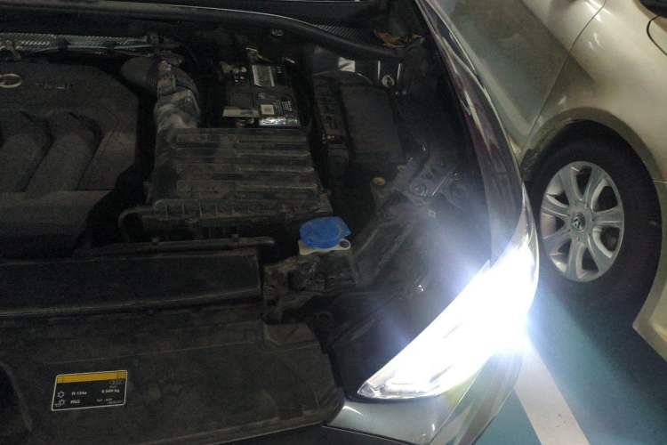 Used Audi Q3 2019 40 TFSI quattro Fashion Dynamic Model Engine Bay Left