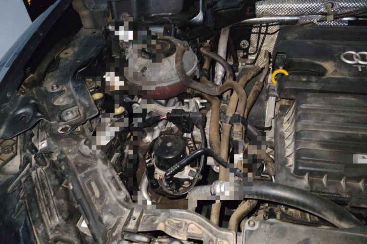 Used Audi Q3 2019 35 TFSI Fashion Dynamic Model Engine Bay Right