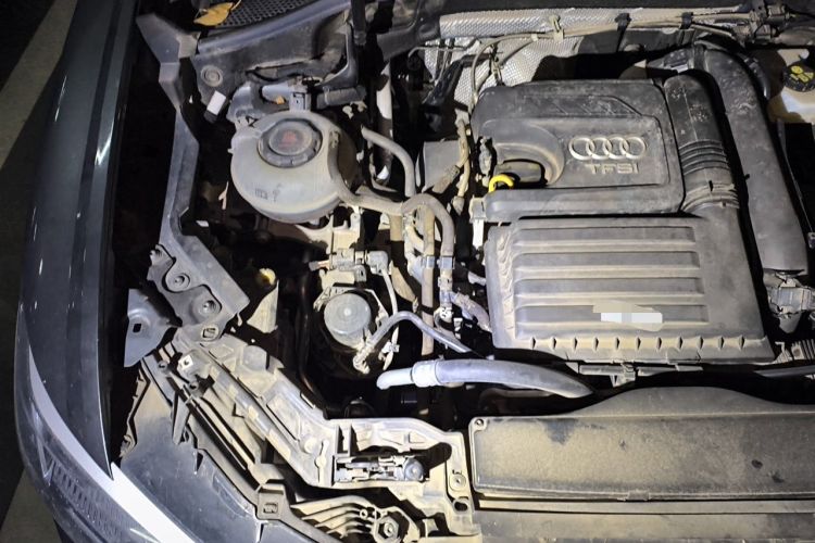 Used Audi Q3 2019 35 TFSI Advanced Style Edition Engine Bay Right