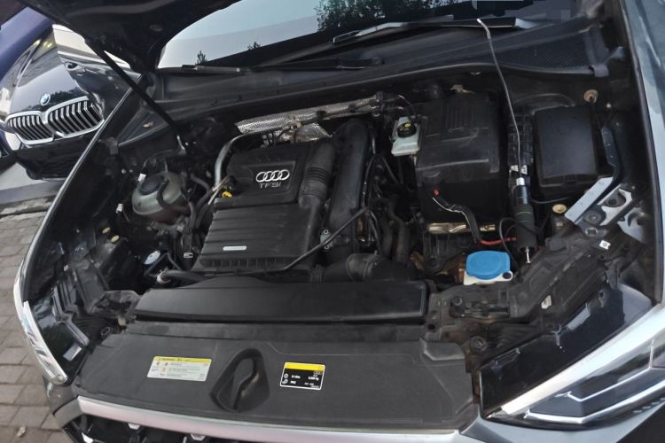 Used Audi Q3 2019 35 TFSI Fashion Dynamic Model Engine Bay