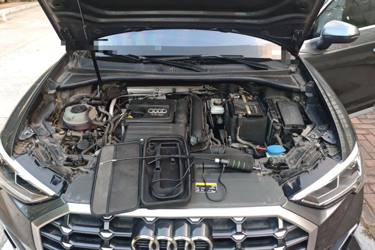 Used Audi Q3 2019 35 TFSI Fashion Dynamic Model Engine Bay