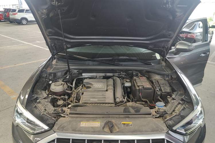 Used Audi Q3 2019 35 TFSI Advanced Style Edition Engine Bay