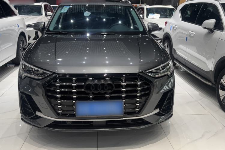 Used Audi Q3 2019 35 TFSI Fashion Dynamic Model Exterior 1