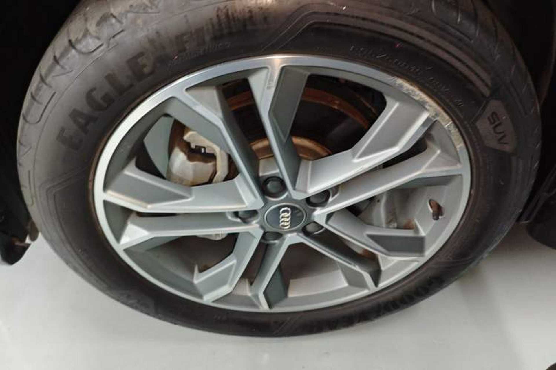 Used Audi Q3 2019 40 TFSI Fashion Dynamic Model Exterior 4