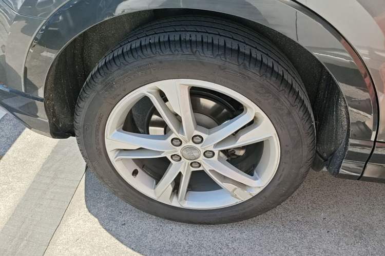 Used Audi Q3 2019 35 TFSI Fashionable and Elegant Model Exterior 5