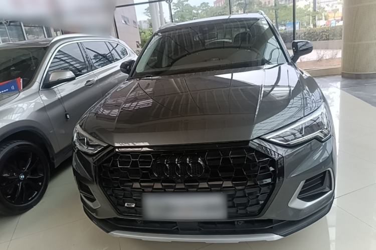 Used Audi Q3 2019 40 TFSI Fashionable and Elegant Model Front