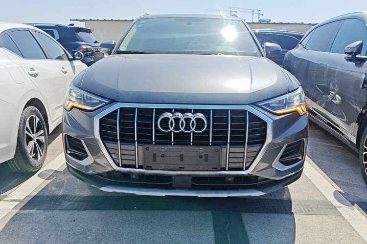 Used Audi Q3 2019 35 TFSI Fashionable and Elegant Model Front