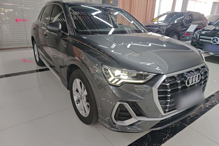 Used Audi Q3 2019 35 TFSI Advanced Dynamic Edition Front Right 45 Deg
