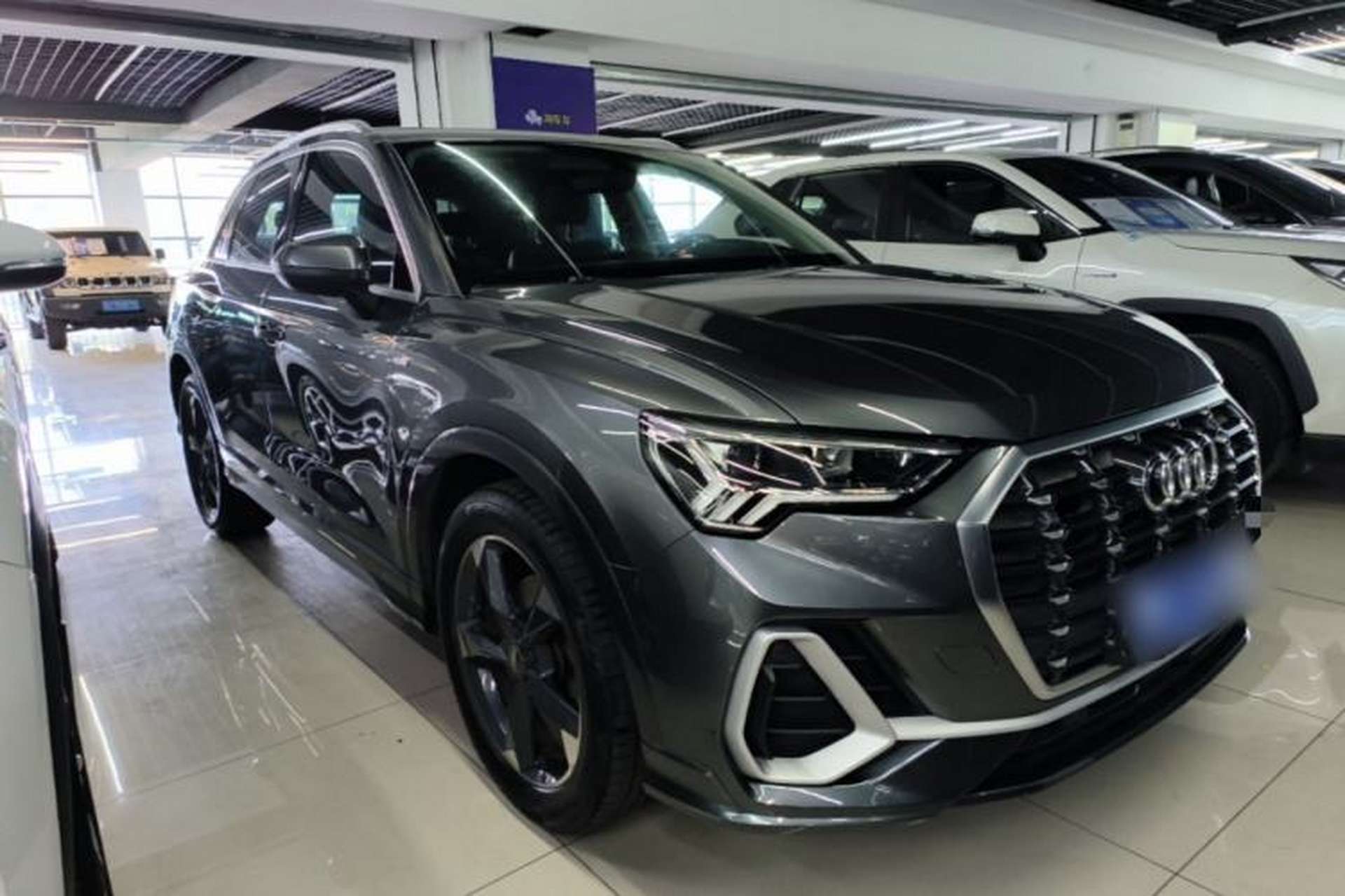 Used Audi Q3 2019 35 TFSI Fashion Dynamic Model Front Right 45 Deg