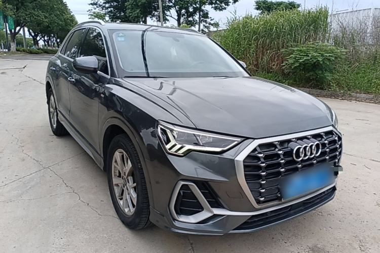 Used Audi Q3 2019 35 TFSI Advanced Dynamic Edition Front Right 45 Deg