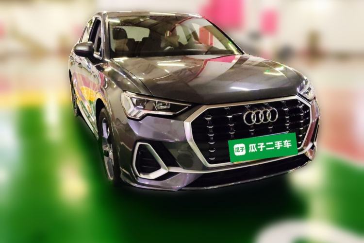 Used Audi Q3 2019 35 TFSI Fashion Dynamic Model Front Right 45 Deg