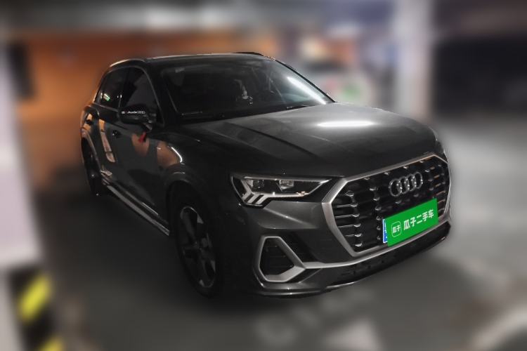 Used Audi Q3 2019 40 TFSI Fashion Dynamic Model Front Right 45 Deg