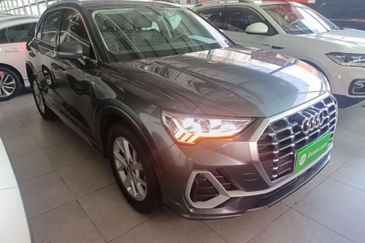 Used Audi Q3 2019 35 TFSI Advanced Dynamic Edition Front Right 45 Deg