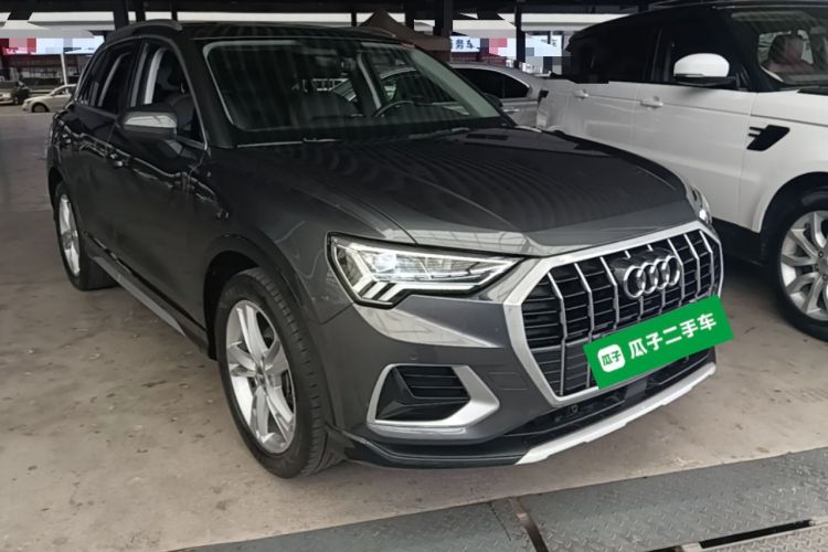 Used Audi Q3 2019 35 TFSI Fashionable and Elegant Model Front Right 45 Deg
