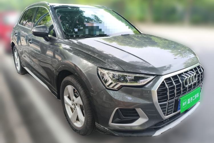 Used Audi Q3 2019 35 TFSI Advanced Style Edition Front Right 45 Deg