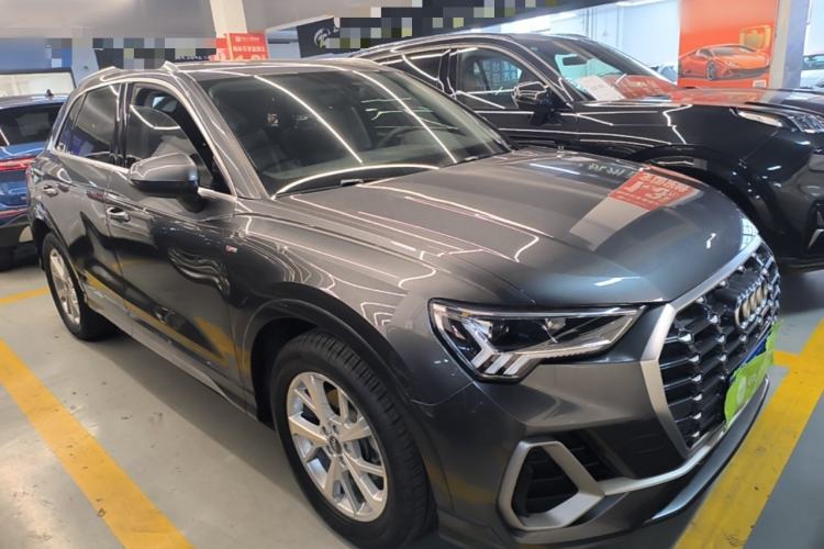 Used Audi Q3 2019 35 TFSI Advanced Dynamic Edition Front Right 45 Deg