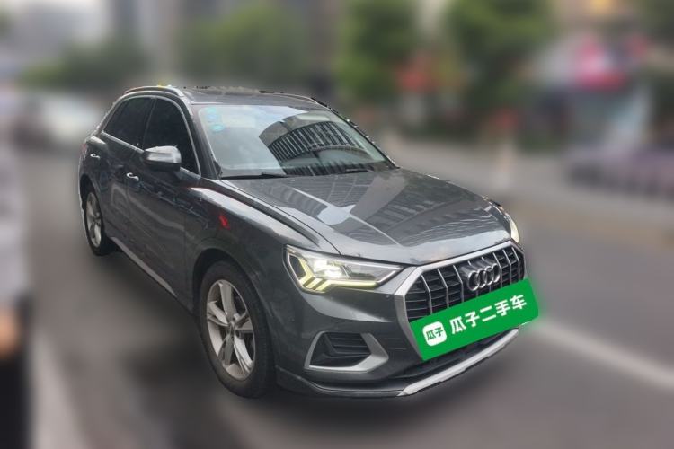 Used Audi Q3 2019 35 TFSI Fashionable and Elegant Model Front Right 45 Deg
