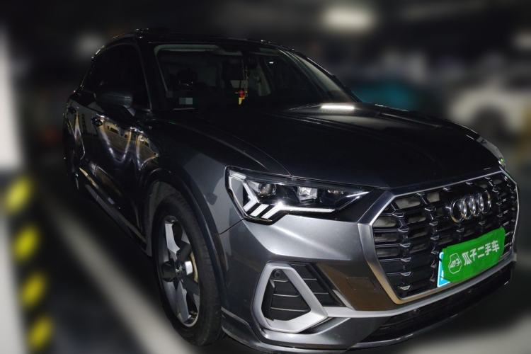 Used Audi Q3 2019 35 TFSI Fashion Dynamic Model Front Right 45 Deg