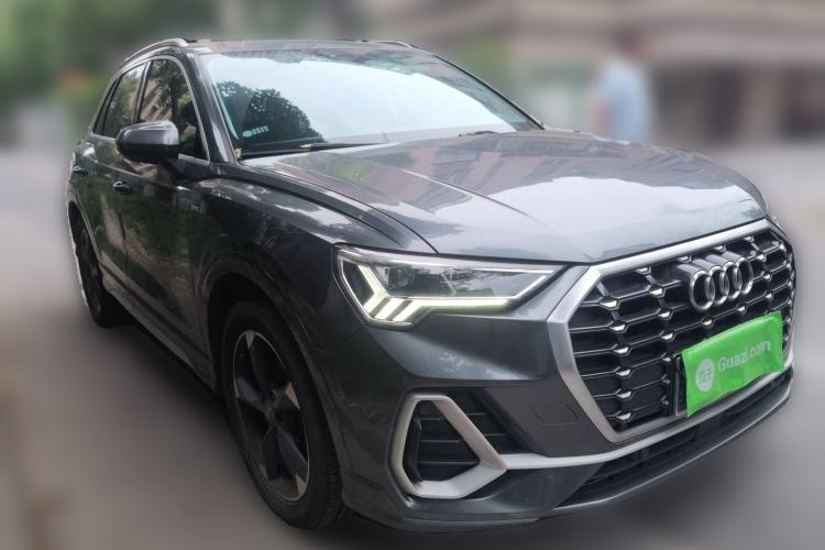 Used Audi Q3 2019 35 TFSI Fashion Dynamic Model Front Right 45 Deg