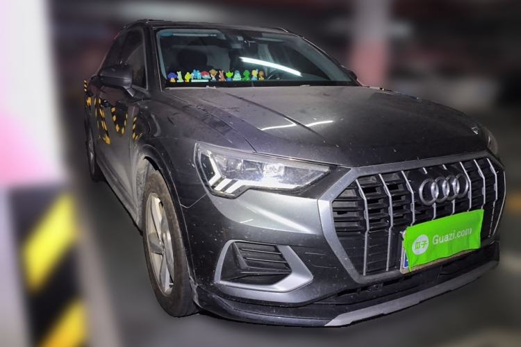 Used Audi Q3 2019 35 TFSI Advanced Style Edition Front Right 45 Deg