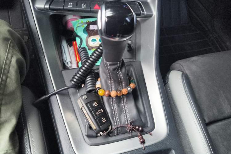 Used Audi Q3 2019 35 TFSI Fashion Dynamic Model Gear Lever