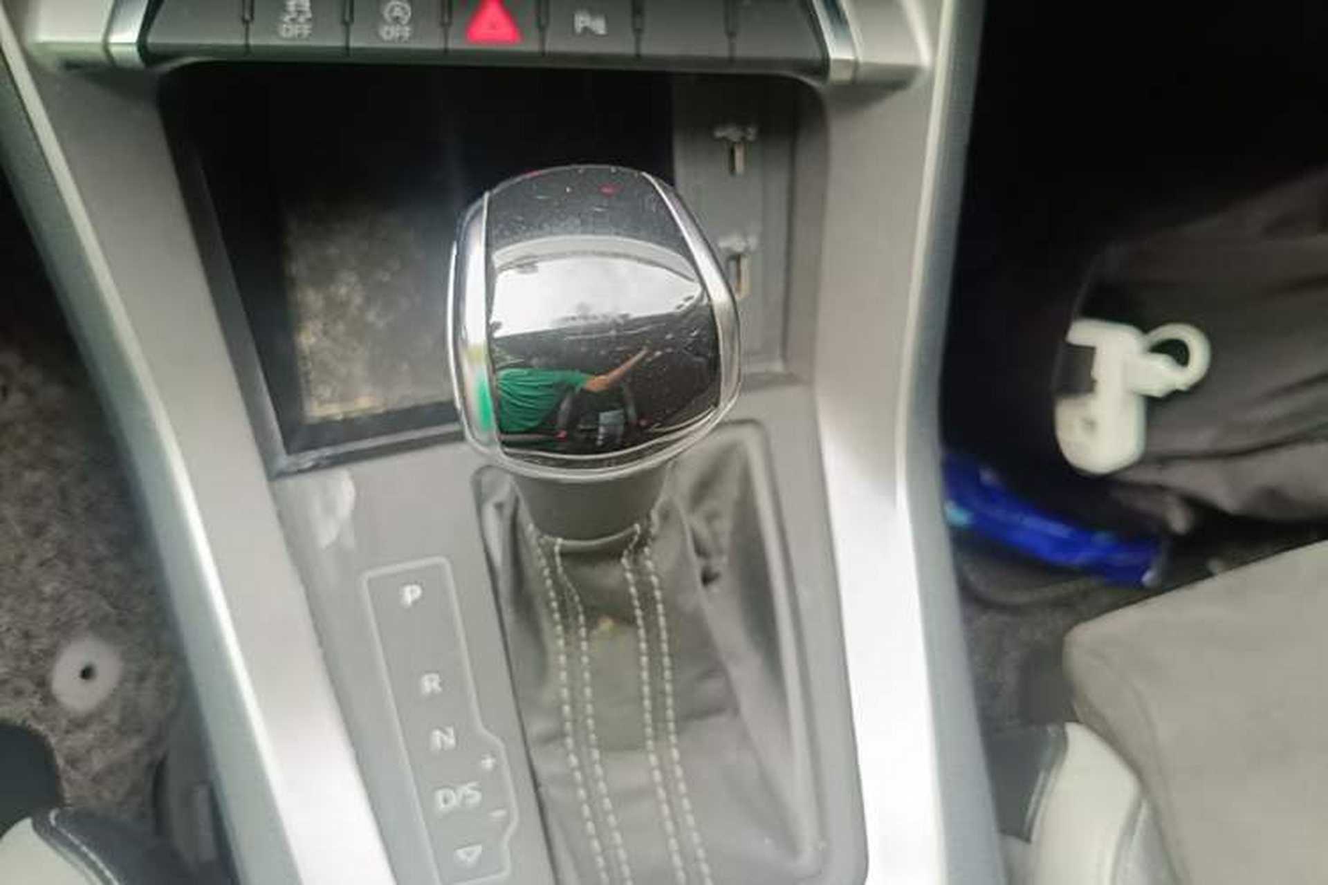 Used Audi Q3 2019 35 TFSI Advanced Dynamic Edition Gear Lever