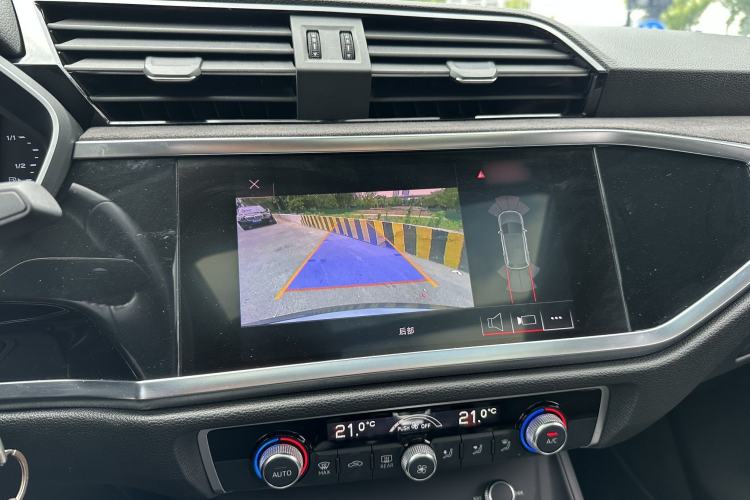 Used Audi Q3 2019 35 TFSI Advanced Dynamic Edition Interior 11