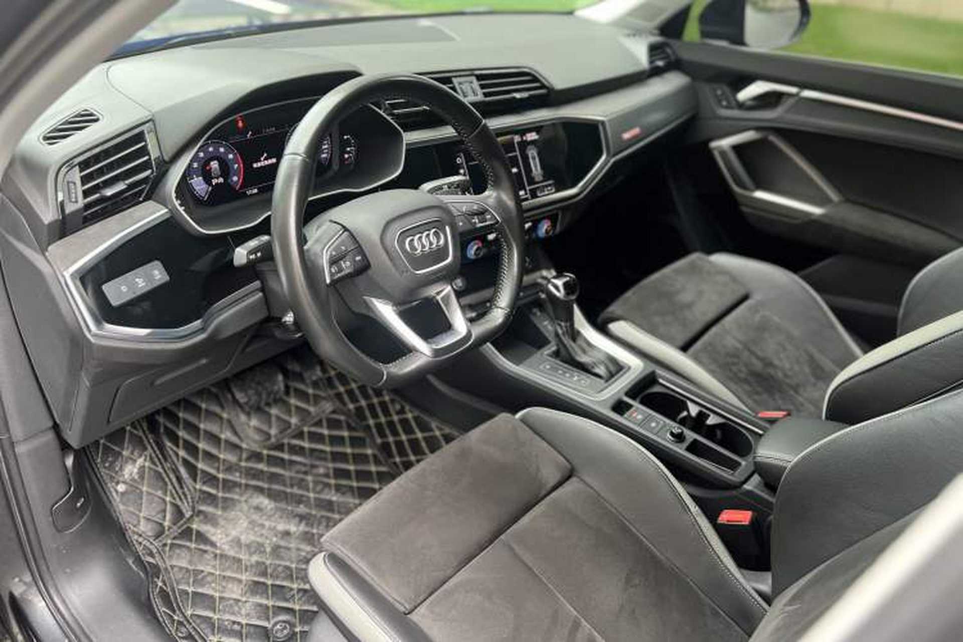 Used Audi Q3 2019 40 TFSI Fashion Dynamic Model Interior 2