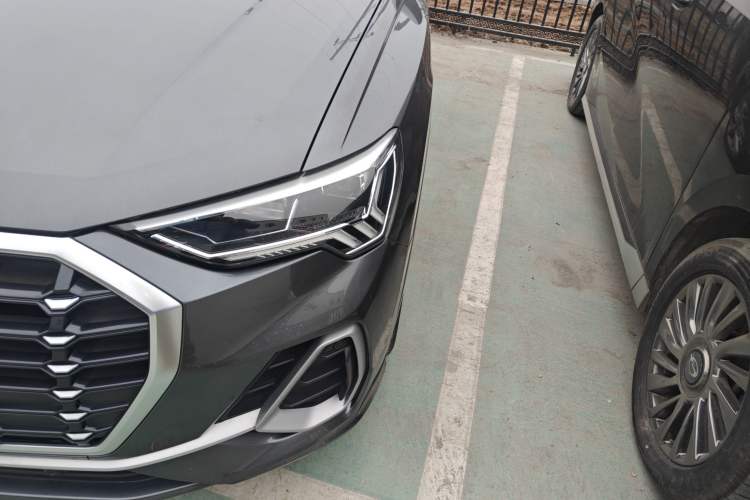 Used Audi Q3 2019 35 TFSI Advanced Dynamic Edition Left Front Headlight