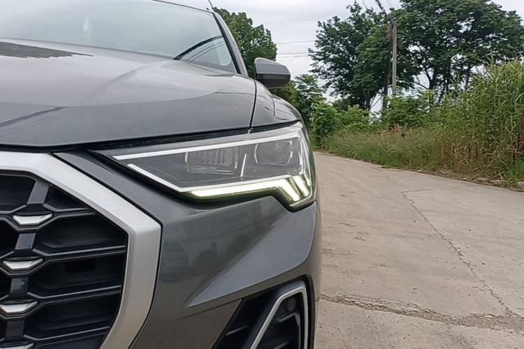 Used Audi Q3 2019 35 TFSI Advanced Dynamic Edition Left Front Headlight