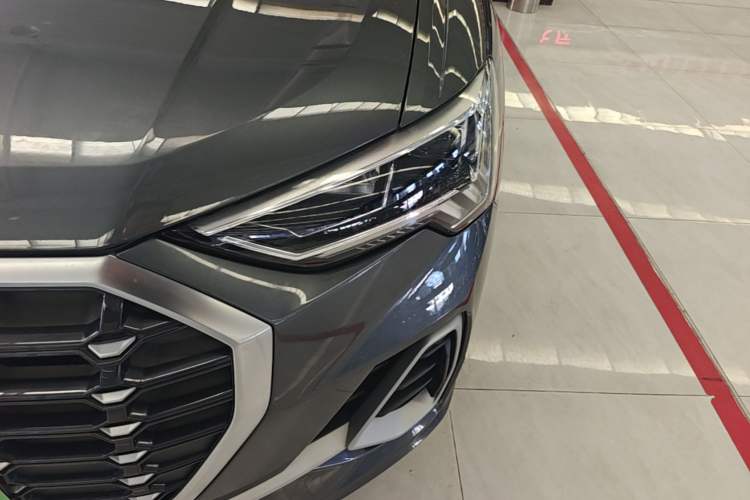 Used Audi Q3 2019 35 TFSI Advanced Dynamic Edition Left Front Headlight