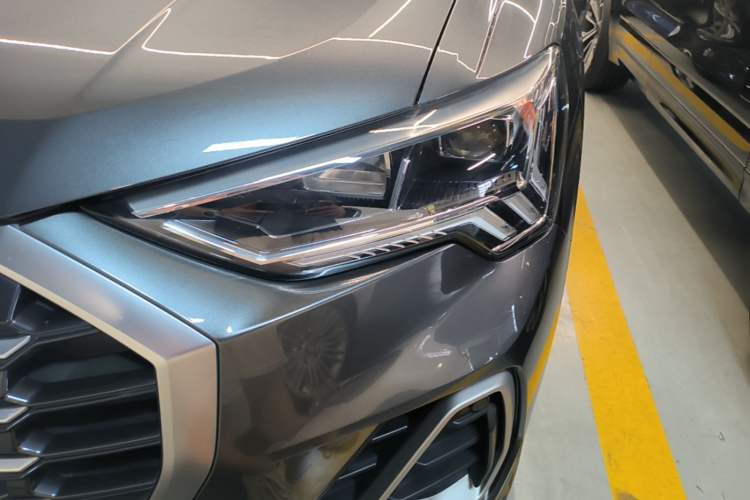 Used Audi Q3 2019 35 TFSI Advanced Dynamic Edition Left Front Headlight