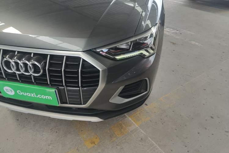 Used Audi Q3 2019 35 TFSI Advanced Style Edition Left Front Headlight