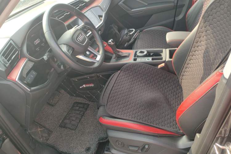 Used Audi Q3 2019 35 TFSI Advanced Dynamic Edition Left Front Seat
