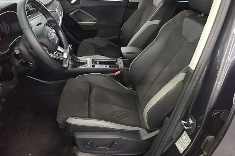 Used Audi Q3 2019 40 TFSI Fashion Dynamic Model Left Front Seat