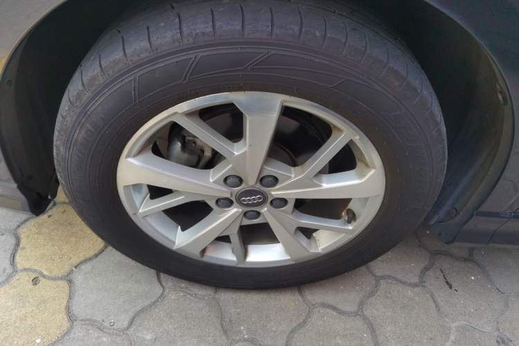 Used Audi Q3 2019 35 TFSI Advanced Dynamic Edition Left Front Wheel Hub
