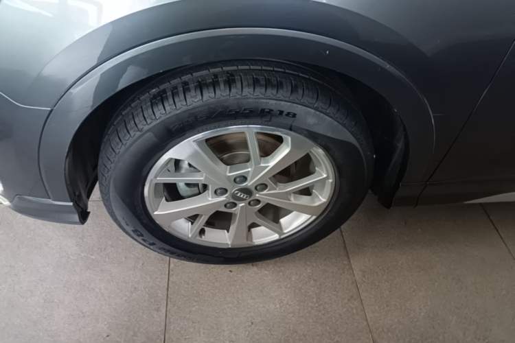 Used Audi Q3 2019 35 TFSI Advanced Dynamic Edition Left Front Wheel Hub