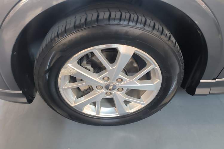 Used Audi Q3 2019 35 TFSI Advanced Dynamic Edition Left Front Wheel Hub