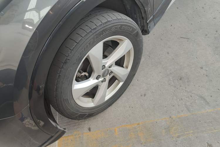 Used Audi Q3 2019 35 TFSI Advanced Style Edition Left Front Wheel Hub