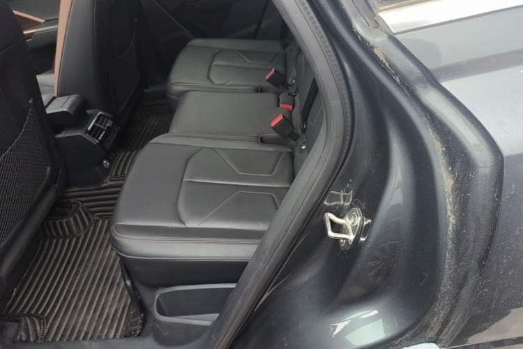 Used Audi Q3 2019 40 TFSI Fashionable and Elegant Model Left Rear Seat