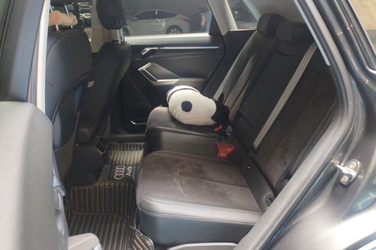 Used Audi Q3 2019 40 TFSI quattro Fashion Dynamic Model Left Rear Seat