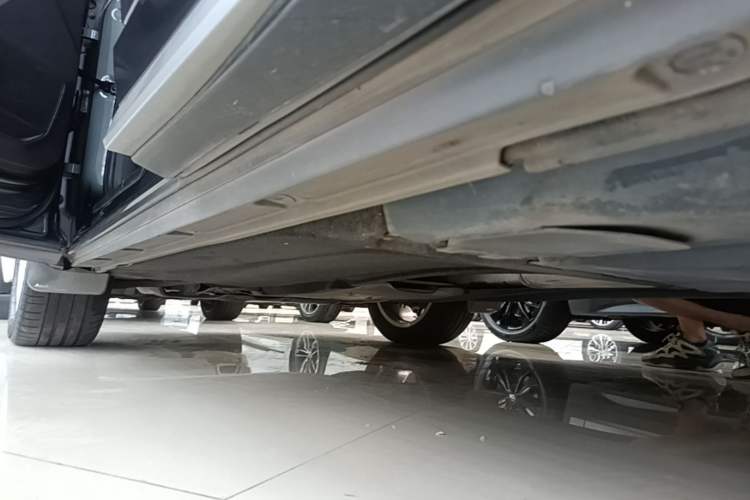 Used Audi Q3 2019 40 TFSI Fashionable and Elegant Model Left Side Sill