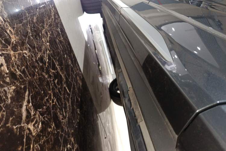 Used Audi Q3 2019 35 TFSI Fashion Dynamic Model Left Side Sill