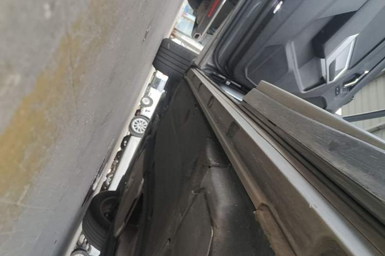 Used Audi Q3 2019 35 TFSI Advanced Style Edition Left Side Sill