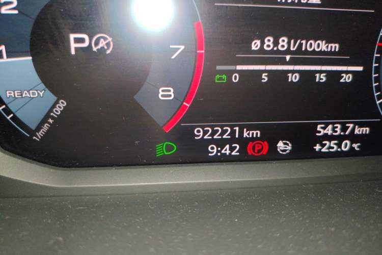 Used Audi Q3 2019 35 TFSI Fashion Dynamic Model Odometer Close Up