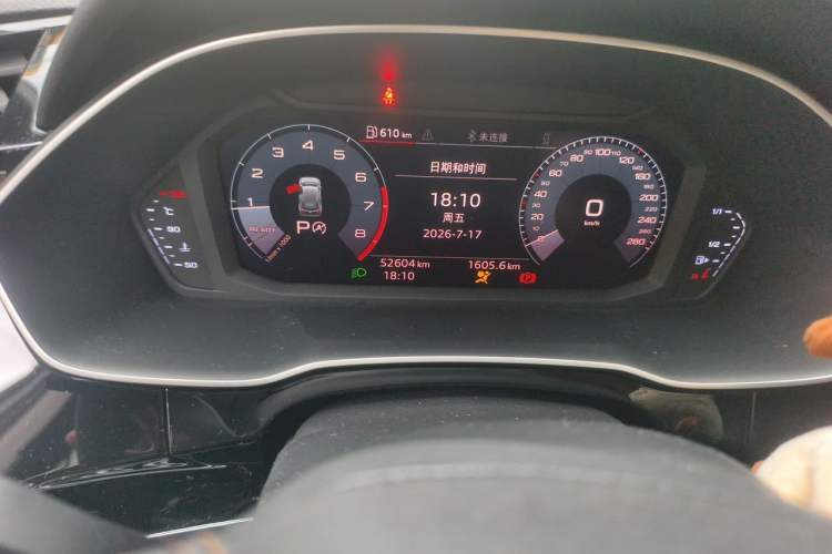 Used Audi Q3 2019 35 TFSI Fashionable and Elegant Model Odometer Close Up