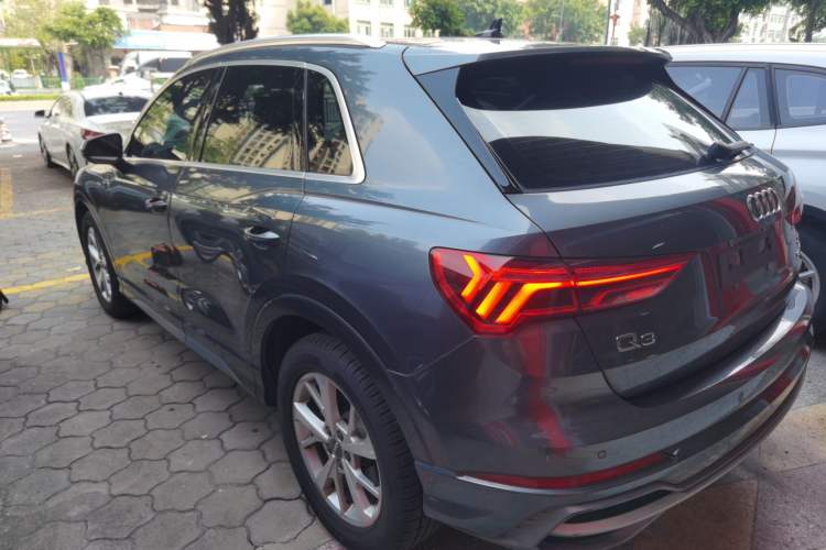 Used Audi Q3 2019 35 TFSI Advanced Dynamic Edition Rear Left 45 Deg