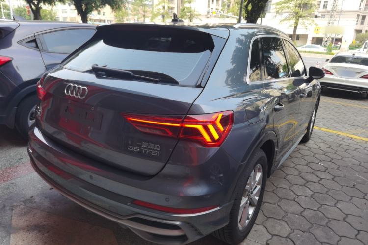 Used Audi Q3 2019 35 TFSI Advanced Dynamic Edition Rear Right 45 Deg