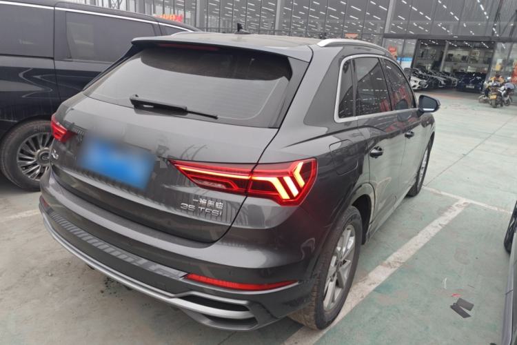 Used Audi Q3 2019 35 TFSI Advanced Dynamic Edition Rear Right 45 Deg