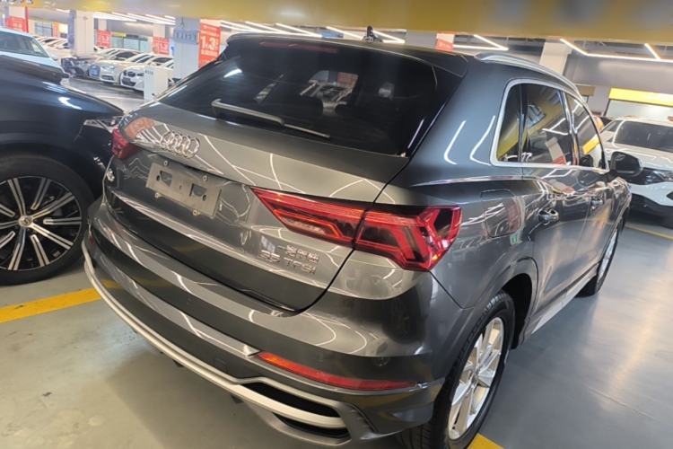 Used Audi Q3 2019 35 TFSI Advanced Dynamic Edition Rear Right 45 Deg